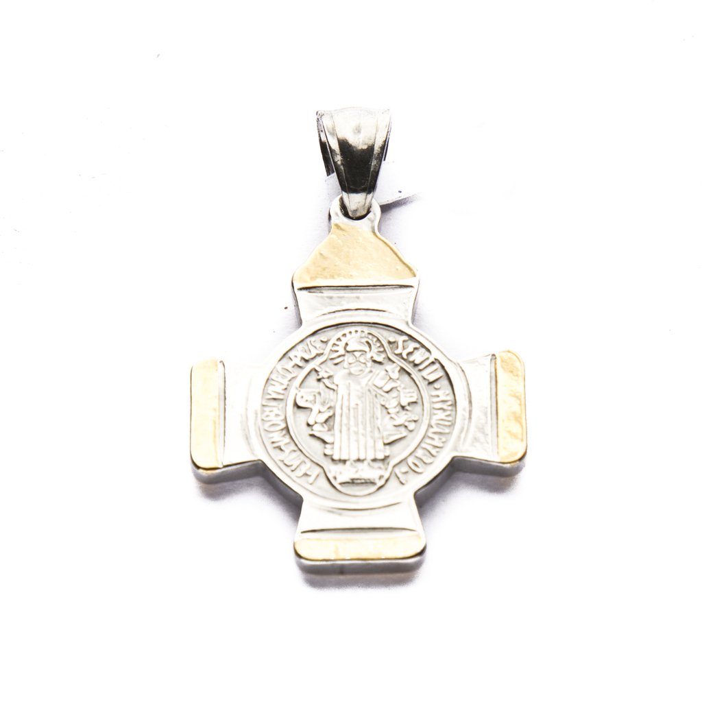Dije Cruz D&K San Benito Con Dorado de Acero Quirúrgico 316L. Alt: 4 cm incl. Argolla. / 500RE-21